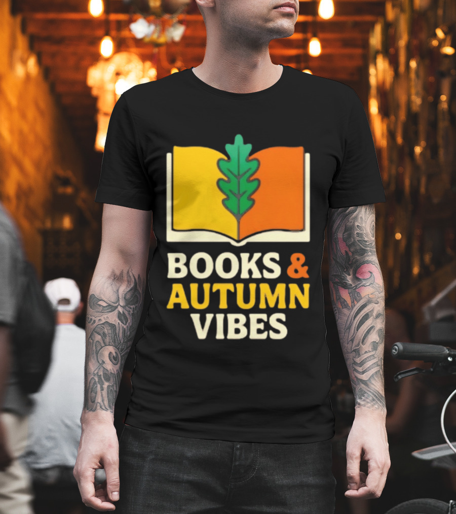 Books And Autumn Vibes Cozy Reading Season T-Shirt