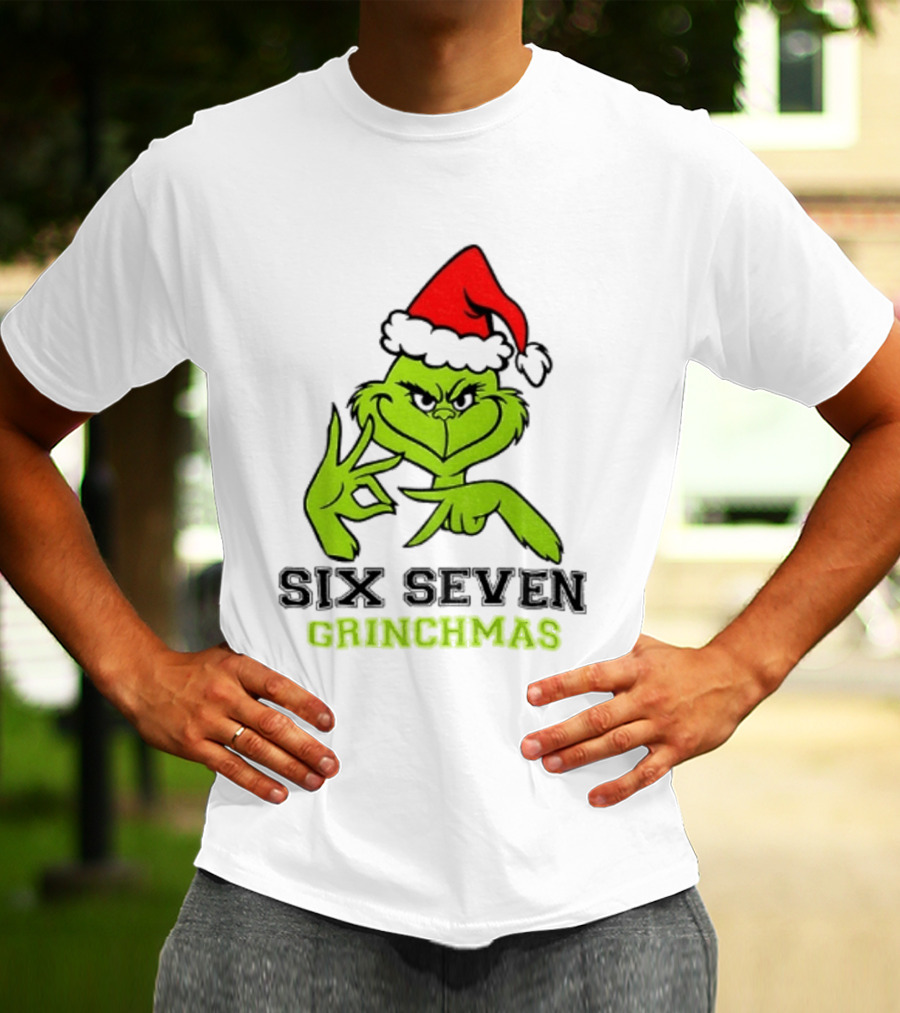Grinch Santa Hat Six Seven Grinchmas Christmas 2025 Festive T-Shirt