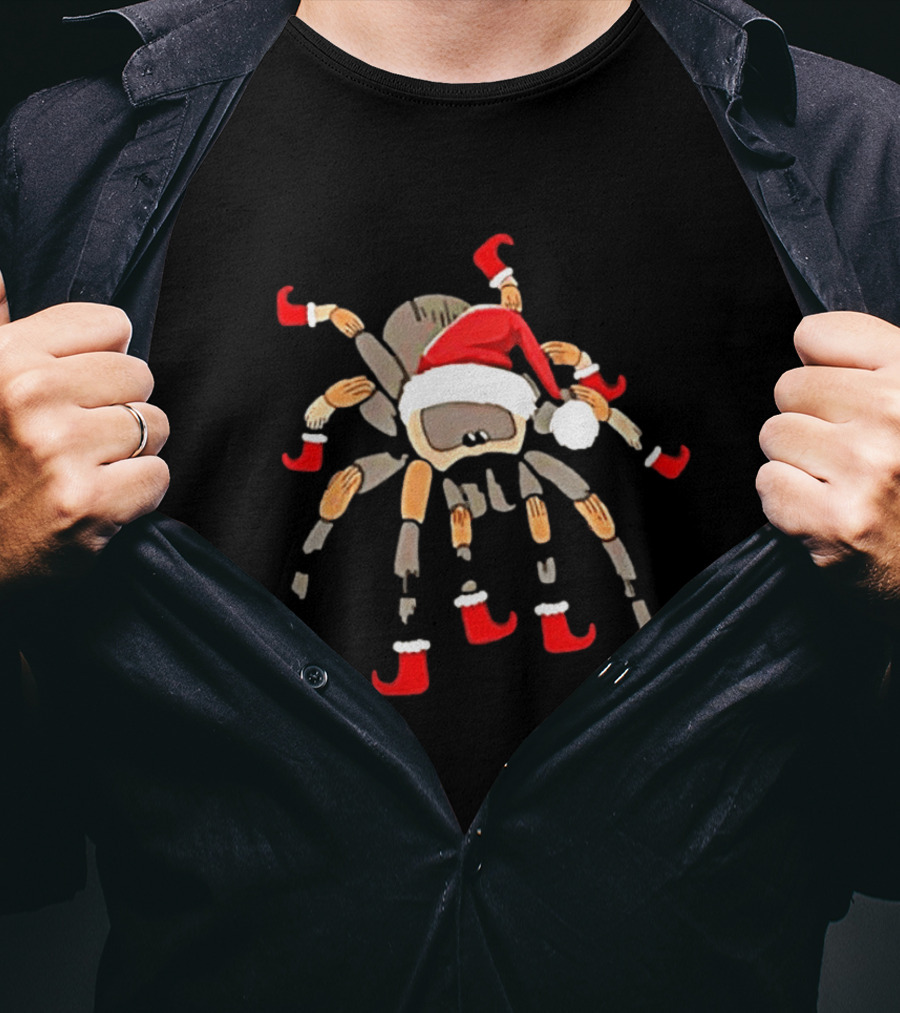 Classic Christmas Tarantula With Santa Hat And Festive Boots T-Shirt