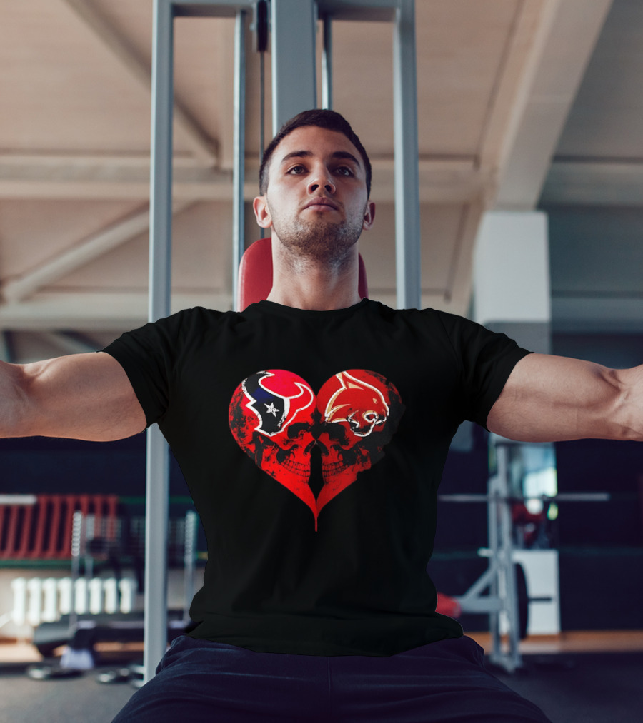 Houston Texans And Tampa Bay Buccaneers Skulls Heart Shape Distressed T-Shirt
