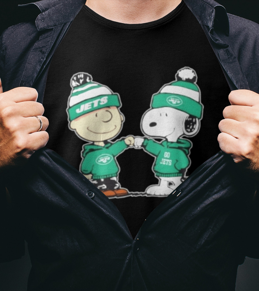 Original Peanuts Charlie Brown Snoopy New York Jets Fist Bump Go Jets Football T-Shirt