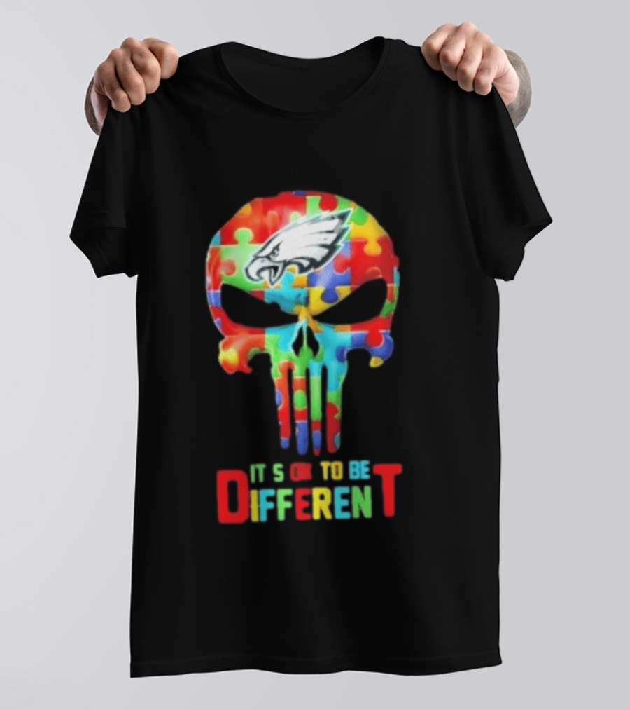 Philadelphia Eagles Skull Puzzle Autism Awareness It's Ok To Be Different T-Shirt