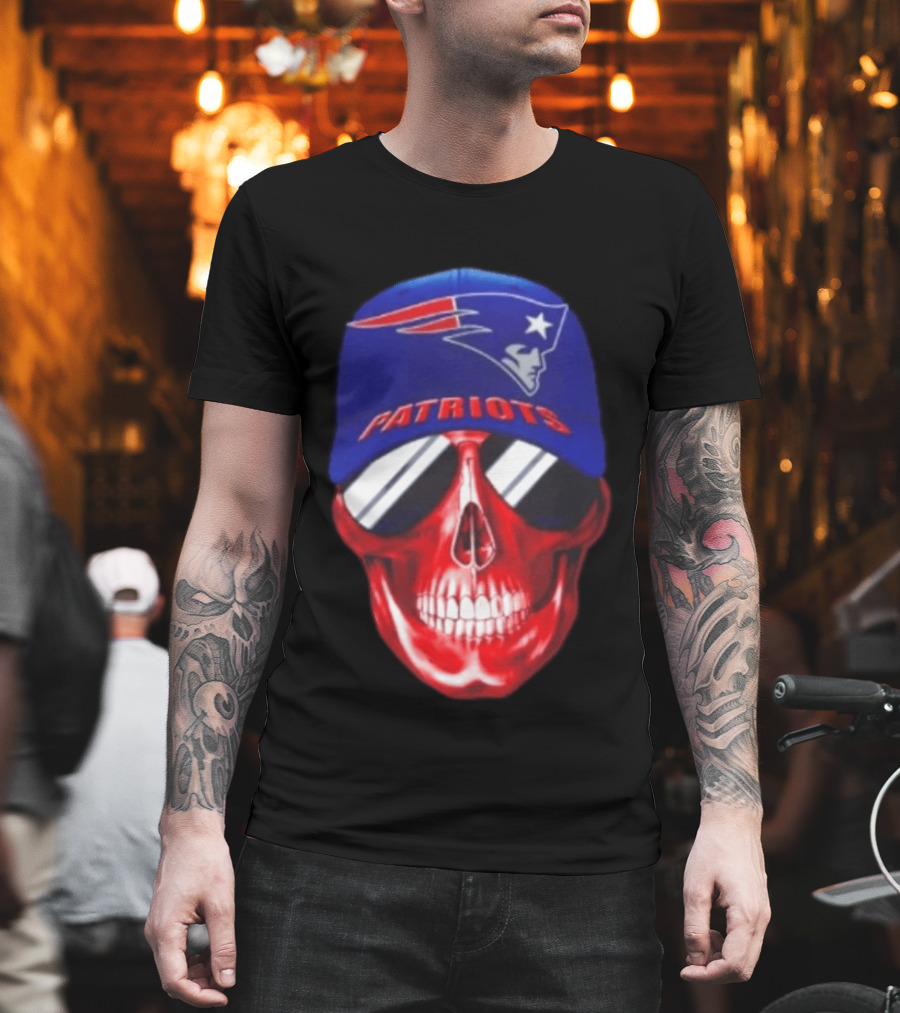 New England Patriots Cap Skull Smiling For Fans T-Shirt