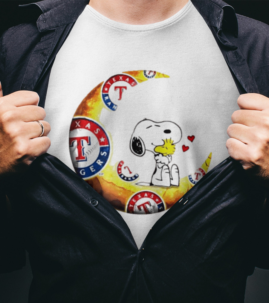 Snoopy Woodstock Texas Rangers Moon Baseball Fan Celebration T-Shirt