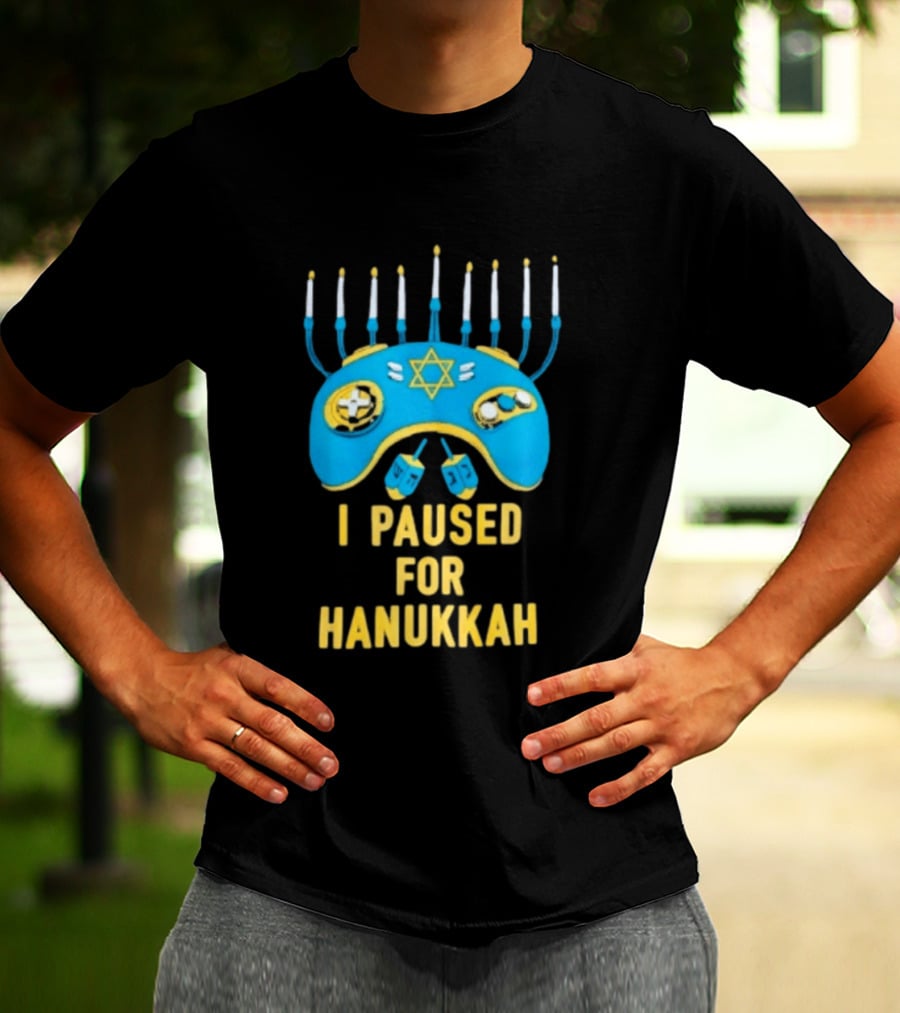 I Paused For Hanukkah Menorah Gaming Controller Star Of David T-Shirt