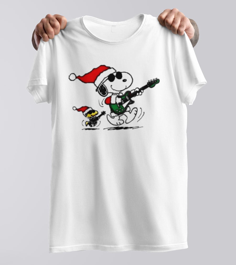 Snoopy Christmas Rocking Guitar Santa Hat Woodstock Peanuts T-Shirt