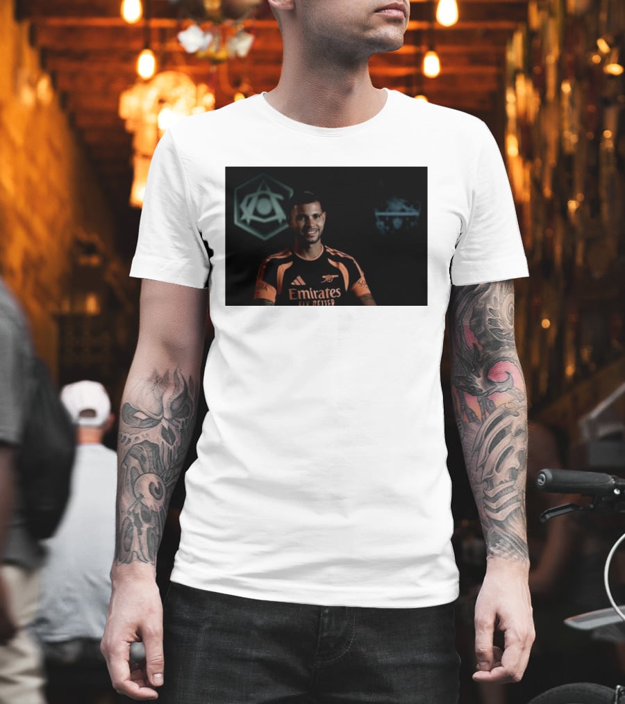 Emirates Fly Better Arsenal Move Ambitions Guimarães SOPHIA T-Shirt