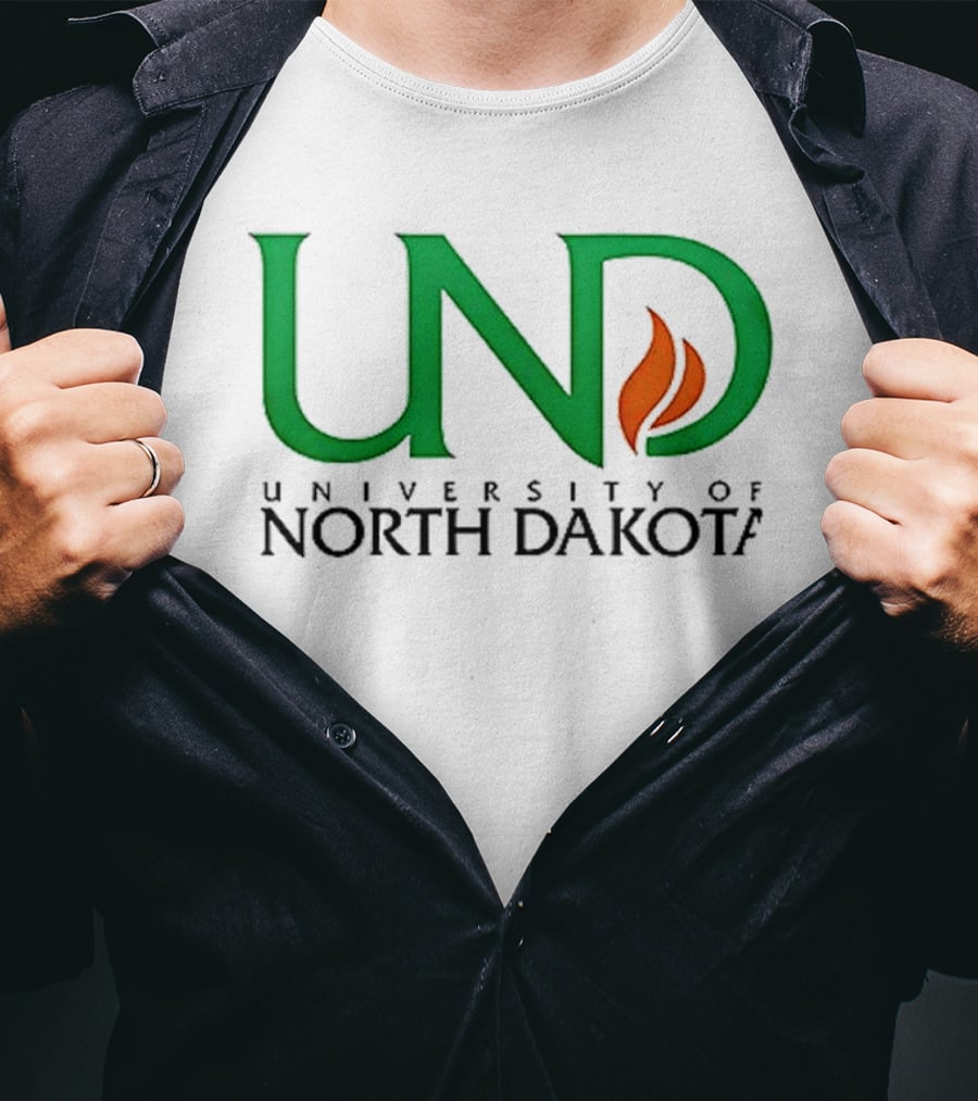 North Dakota Fighting Hawks Patriot USA Flag Charlie Kirk T-Shirt