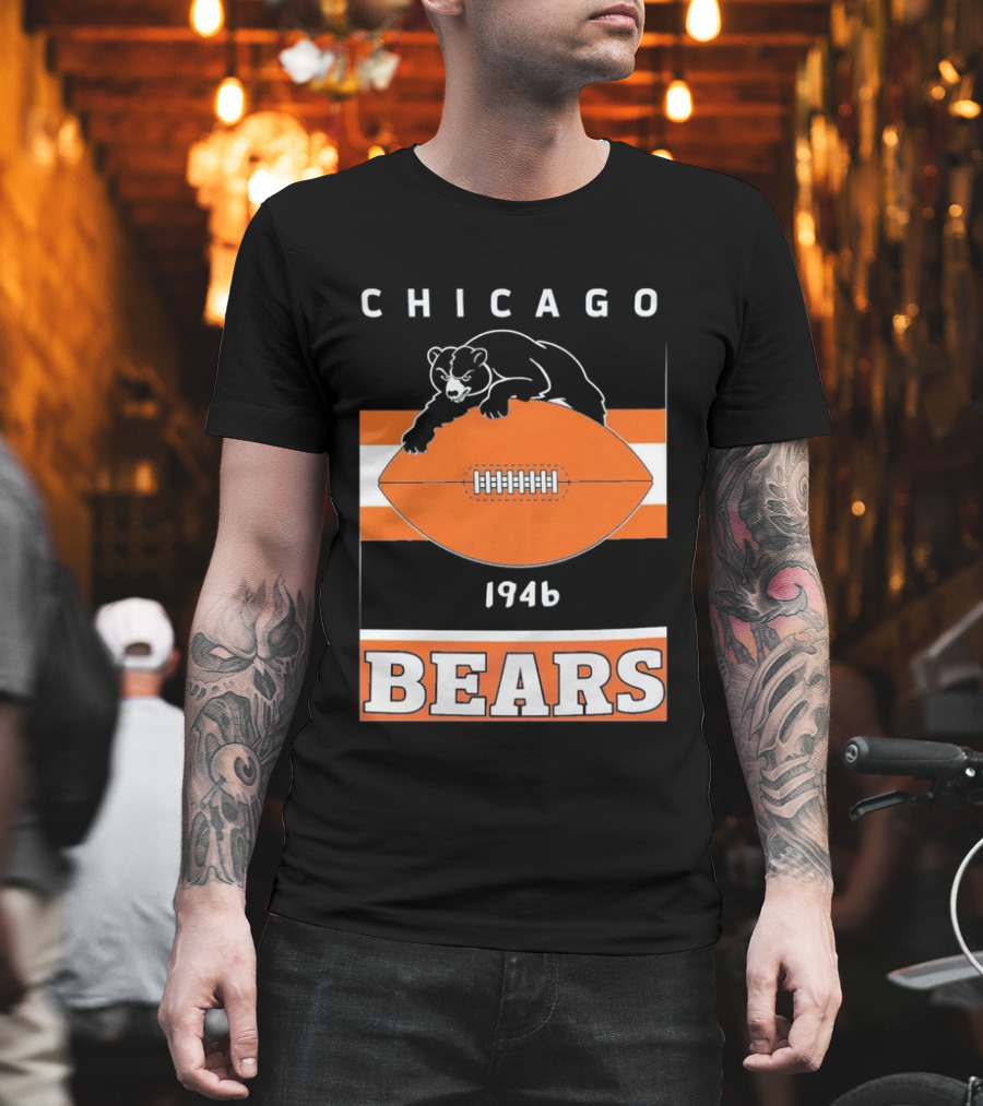 Chicago Bears 1946 Football Vintage Team History T-Shirt