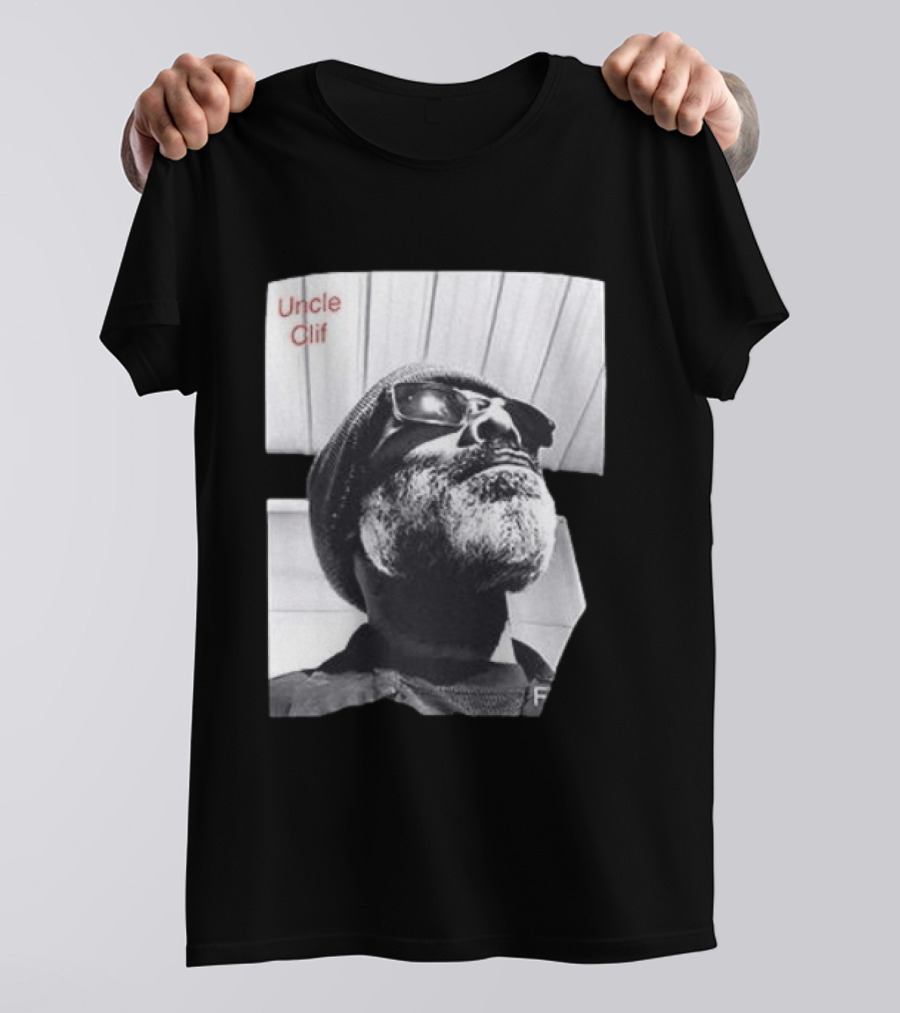 Uncle Clif Bring Back Common Sense Vintage Style Black And White Bearded Man In Sunglasses T-Shirt