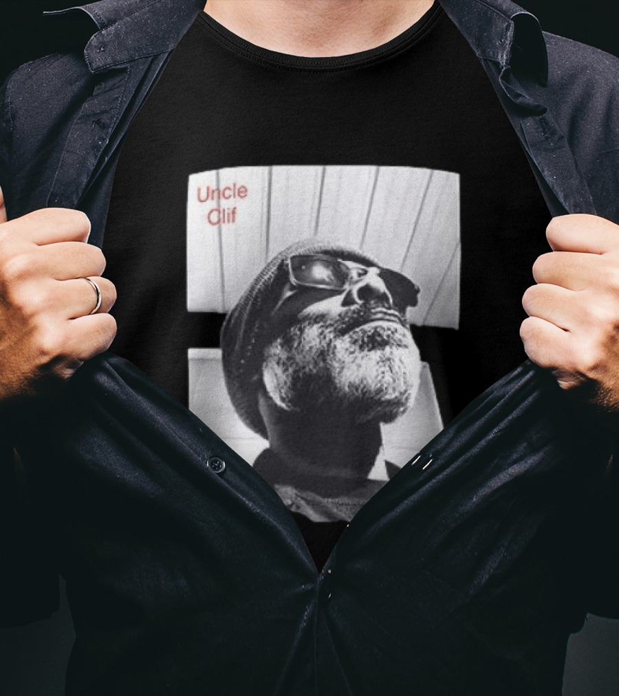Uncle Clif Bring Back Common Sense Vintage Style Black And White Bearded Man In Sunglasses T-Shirt