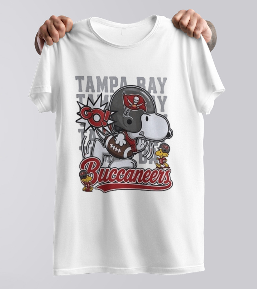 Tampa Bay Buccaneers Go Snoopy Football Peanuts Huddle T-Shirt