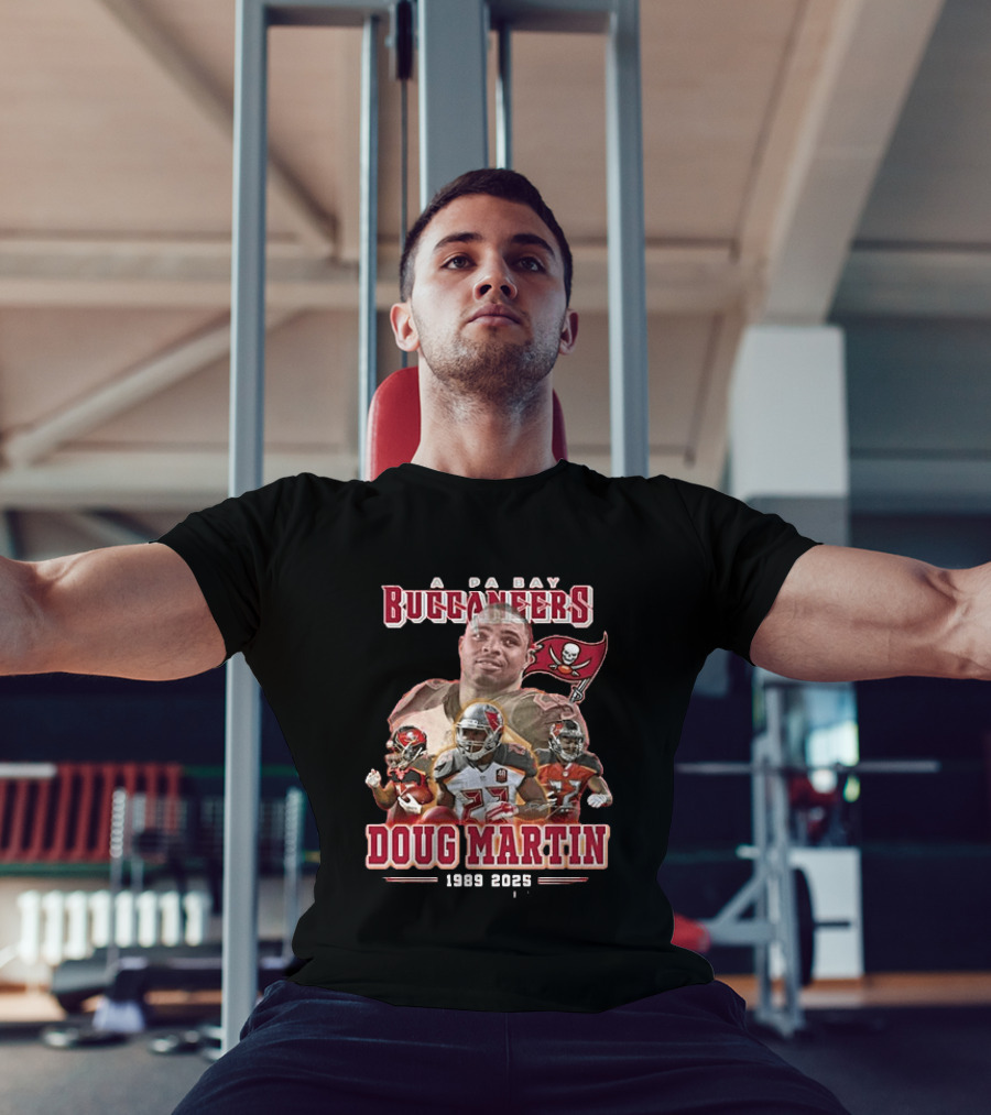 Tampa Bay Buccaneers Doug Martin 1989 2025 Thank You For The Memories Long Sleeve T-Shirt