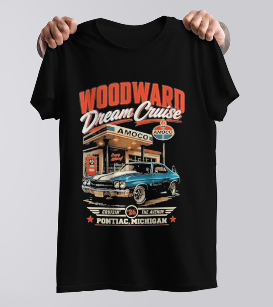 Woodward Dream Cruise Pontiac Michigan Amoco Service Station Classic Car T-Shirt