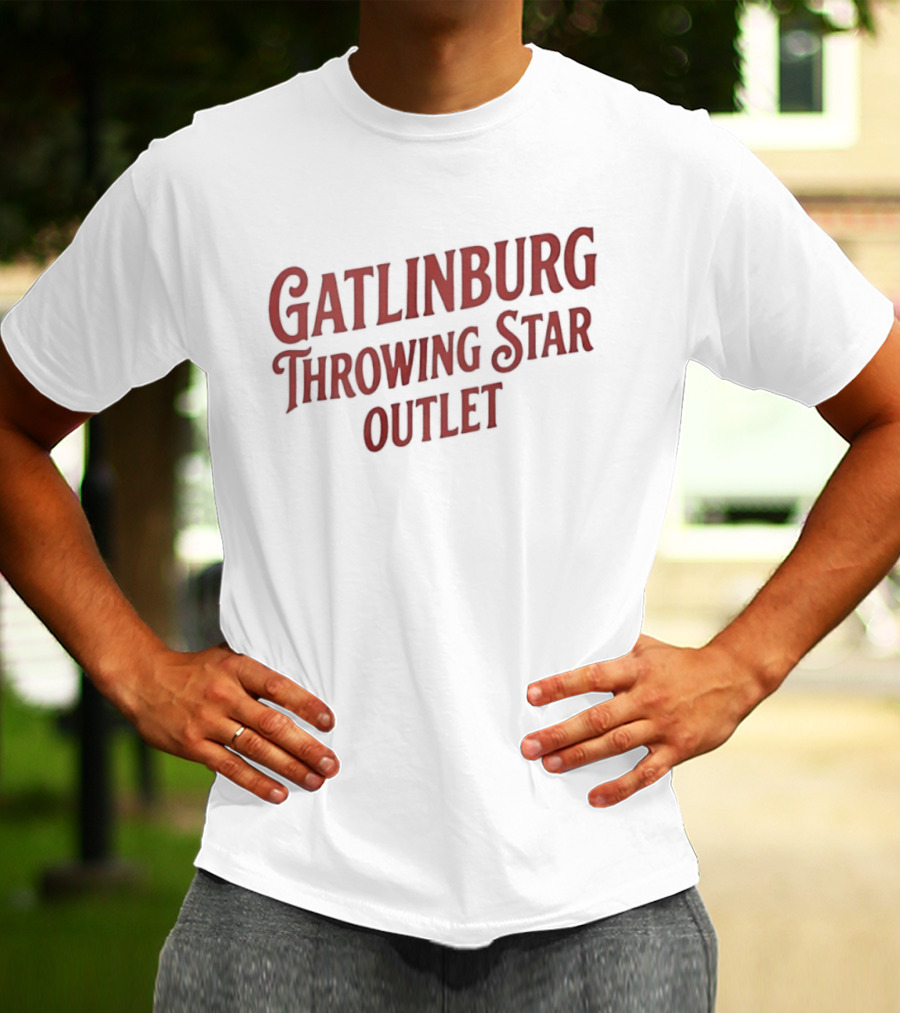 Gatlinburg Throwing Star Outlet Novelty T-Shirt