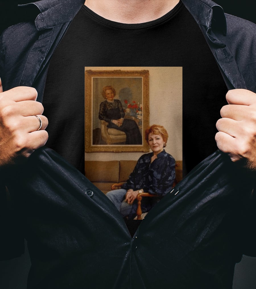 I Don't Know Who The Person In The Image Is. T-Shirt