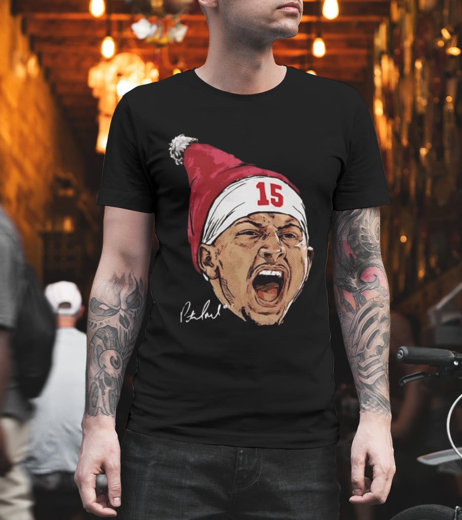 Pat Mahomes Screaming Face Red Santa Hat Number 15 Halftone Caricature T-Shirt