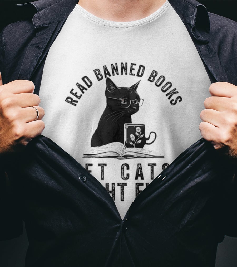 Read Banned Books Pet Cats Fight Evil Black Cat Reading T-Shirt