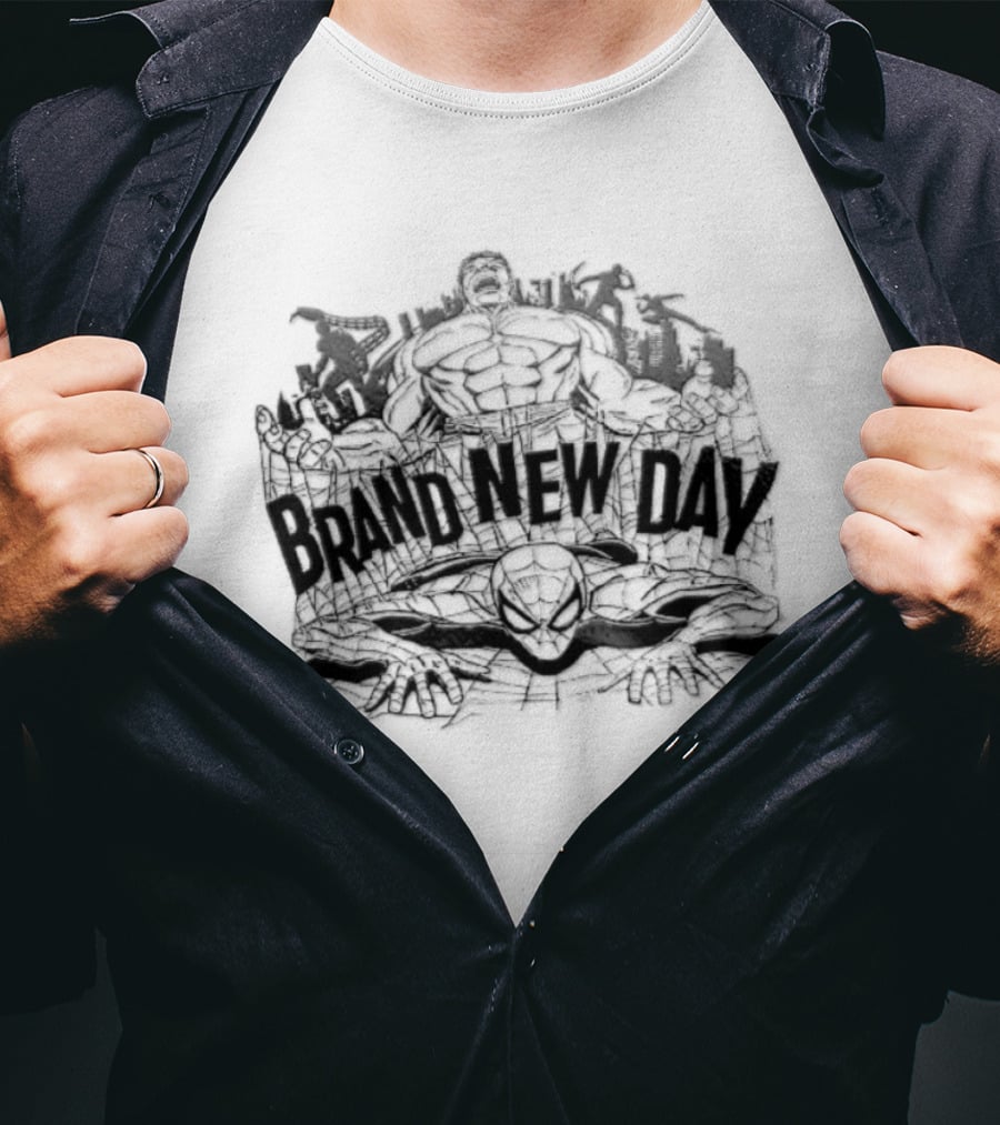 Spider Man Hulk Brand New Day Dynamic Cityscape Marvel Adventure T-Shirt