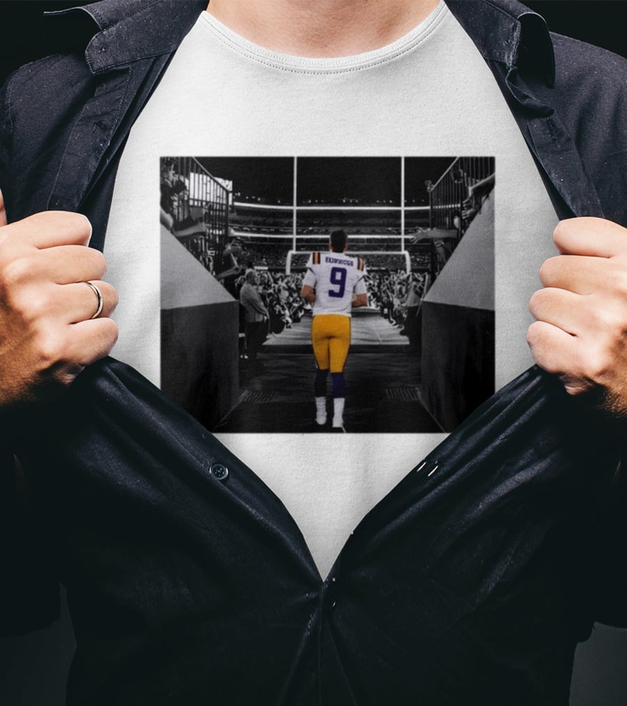 Joe Burrow 9 LSU Tigers Football Quarterback Stadium Entrance T-Shirt