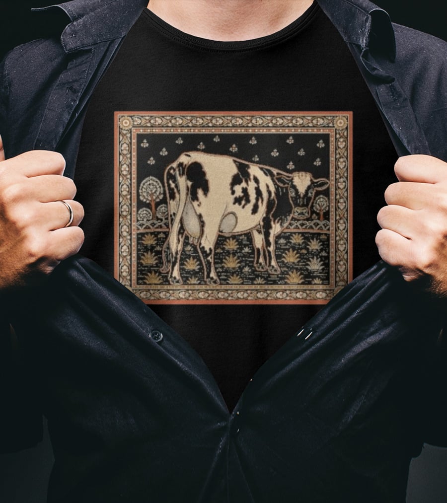Atom Heart Mother Cow Psychedelic Vintage Tapestry T-Shirt
