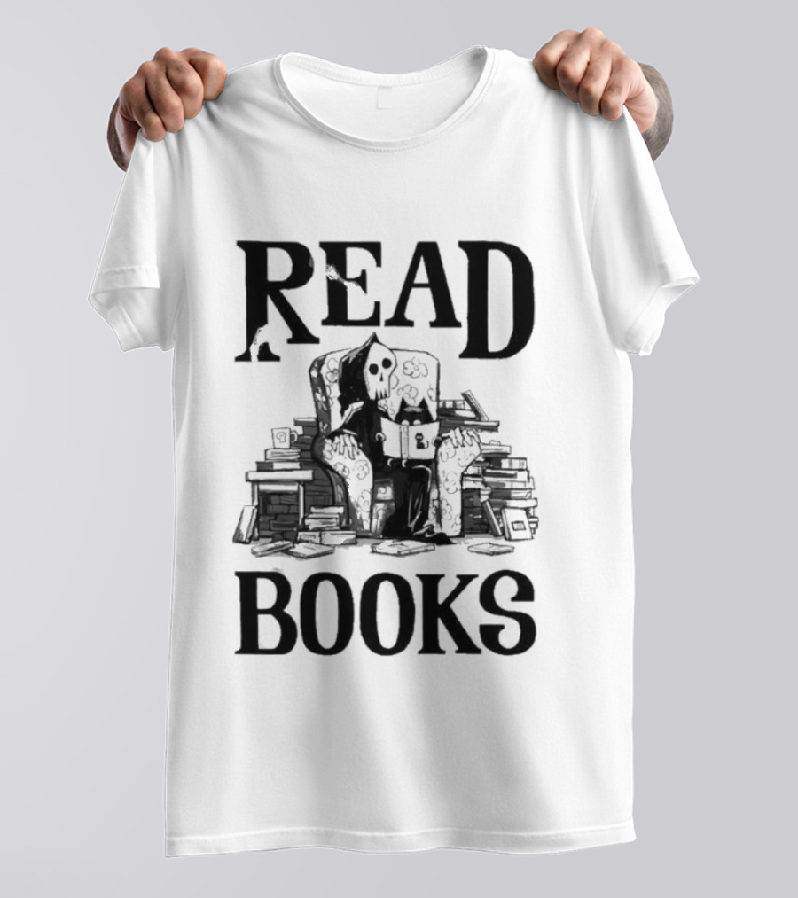 Read Books Skeleton And Cat Halloween T-Shirt