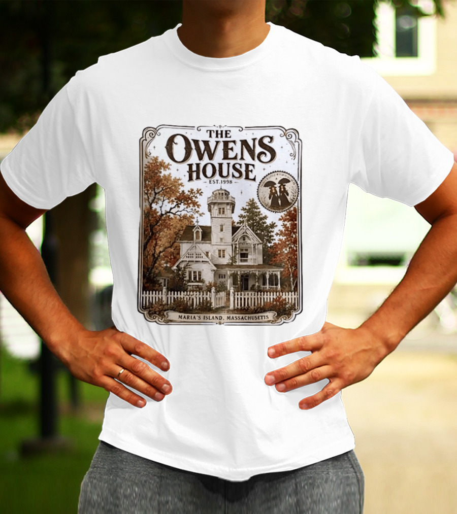 The Owens House Est 1998 Maria's Island Massachusetts Vintage Gothic Mansion T-Shirt