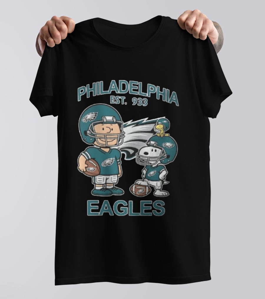Philadelphia Eagles Est 1933 Charlie Brown Snoopy Woodstock Football T-Shirt