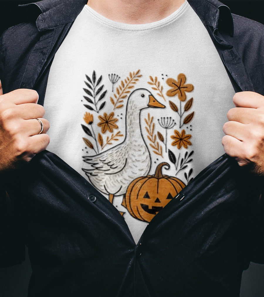 Goose With Jack O' Lantern Pumpkin Autumn Leaves And Flowers T-Shirt