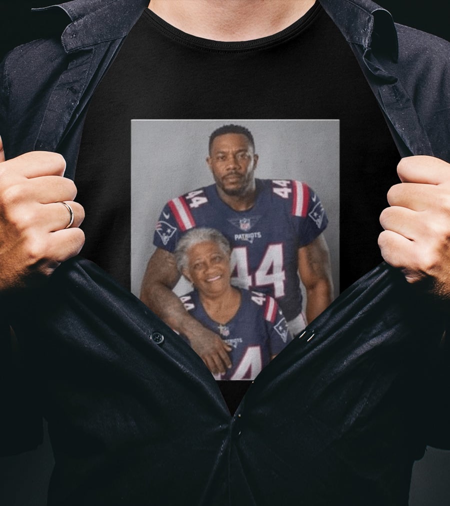 New England Patriots Jahlani Tavai 44 Mom Football Family Game Day 2026 T-Shirt