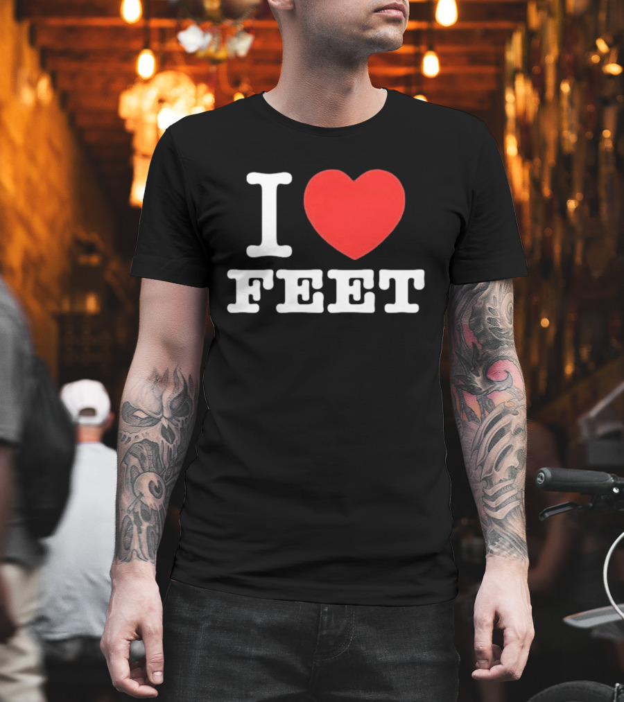 I Love Feet Humor Red Heart Foot Fetish Fun T-Shirt