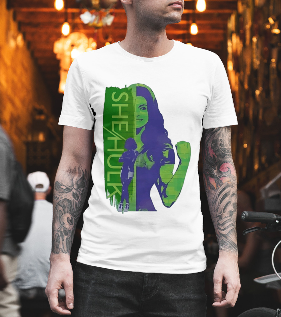 She Hulk Marvel Superhero Jennifer Walters Comic Style Heroic Pose T-Shirt