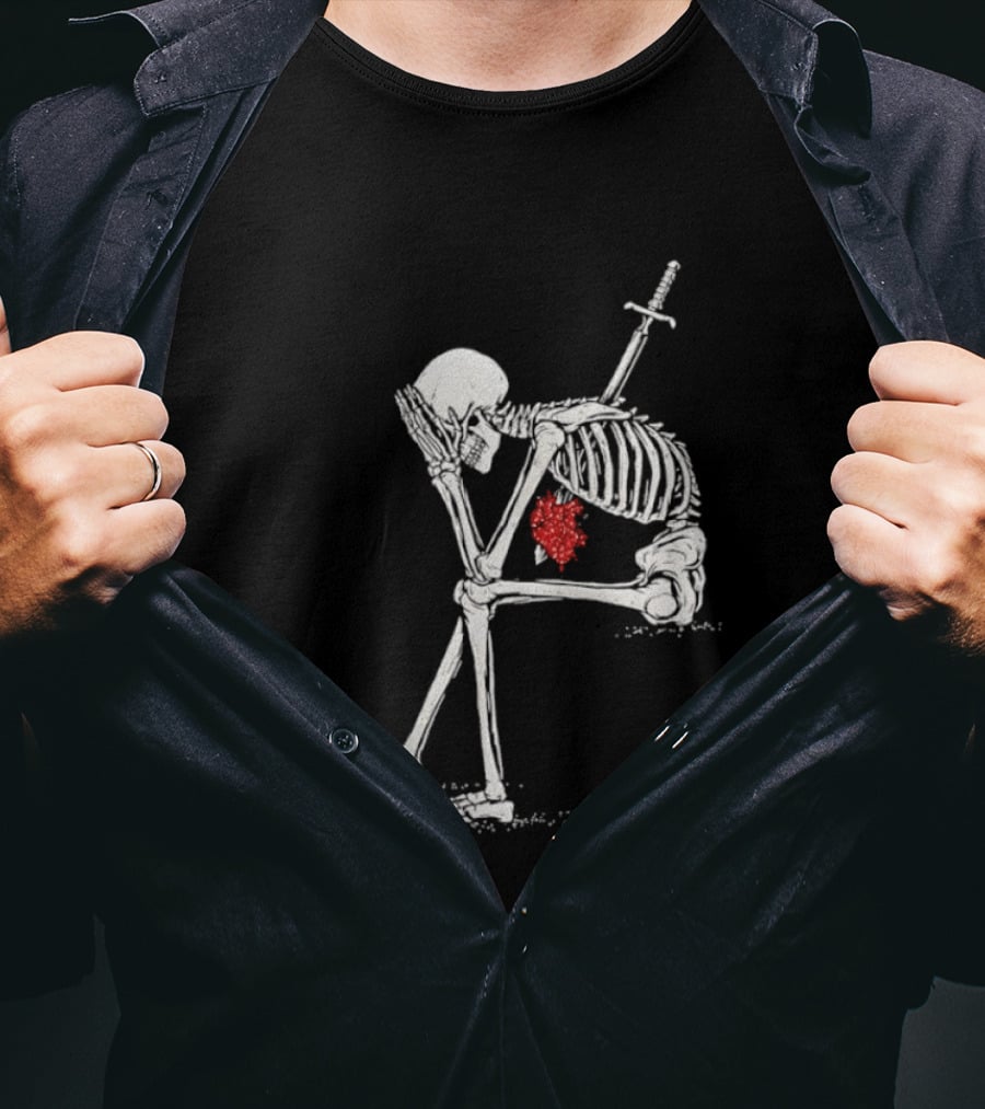 Sad Skeleton With Sword And Bleeding Heart Drawing T-Shirt