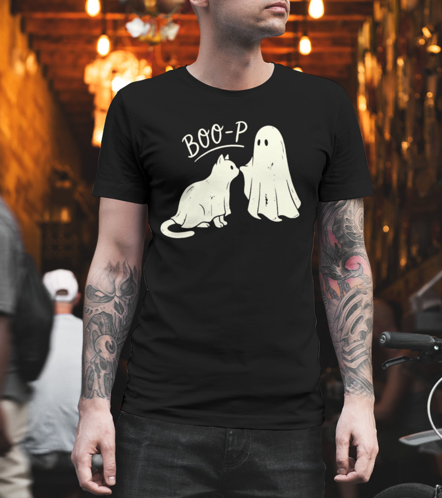 Boo P Humor Halloween Cat Ghost Playful Spirit And Feline Paw Interaction T-Shirt