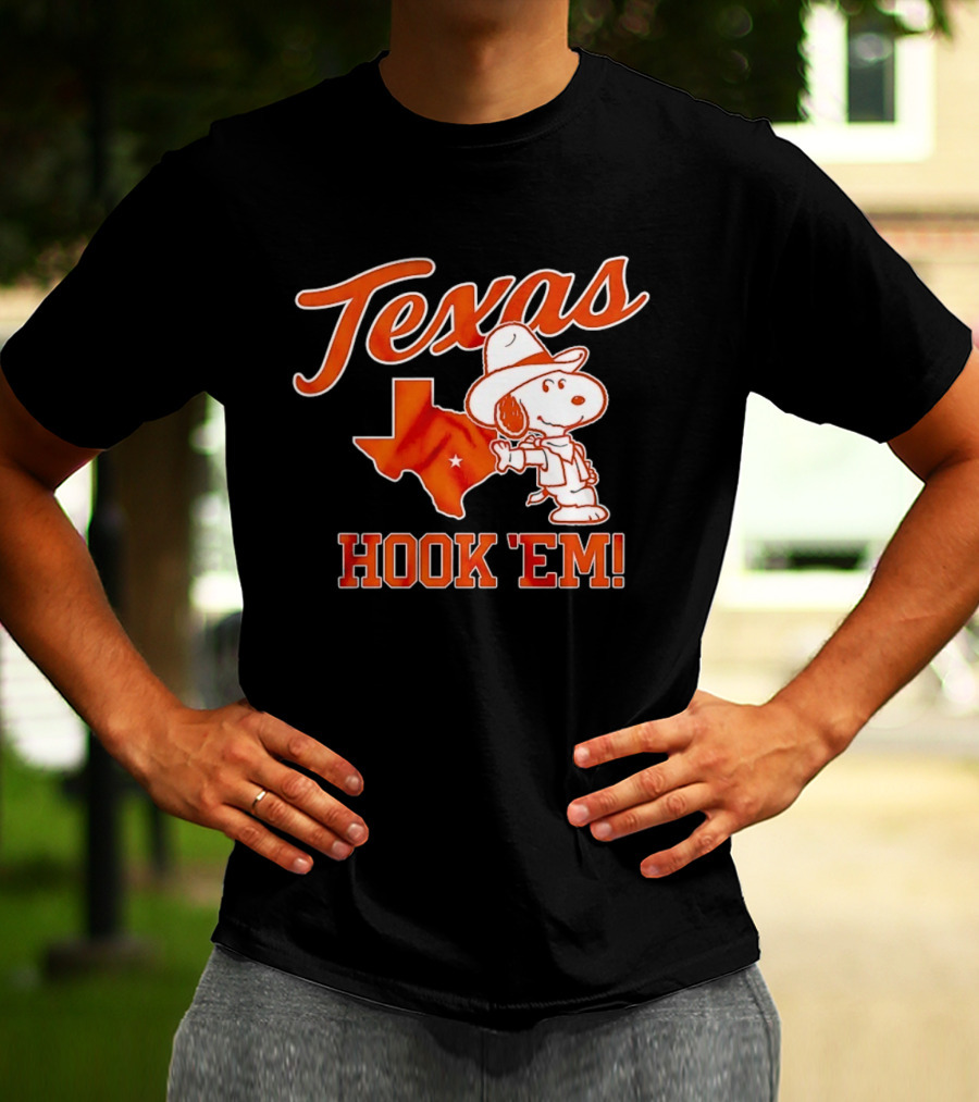 Texas Snoopy Hook 'Em Peanuts Cowboy Spirit T-Shirt