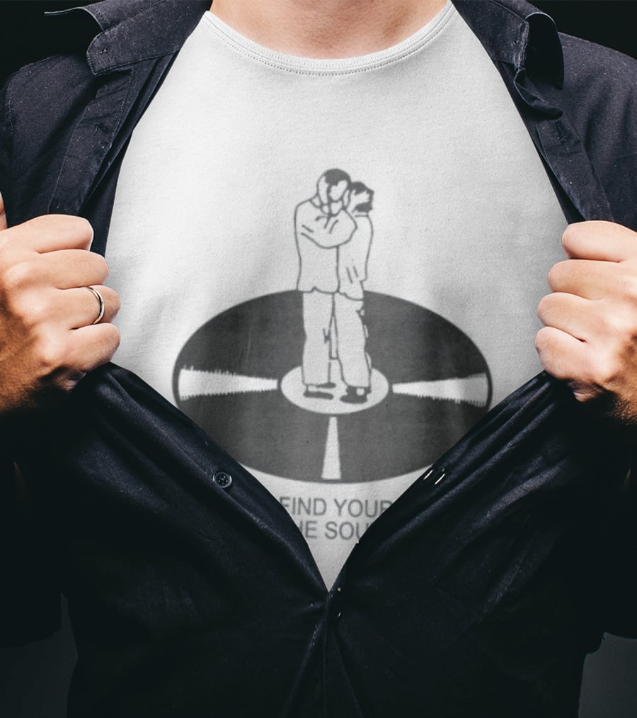I Still Find Yourself In The Sound Vinyl Record Hugging Couple T-Shirt