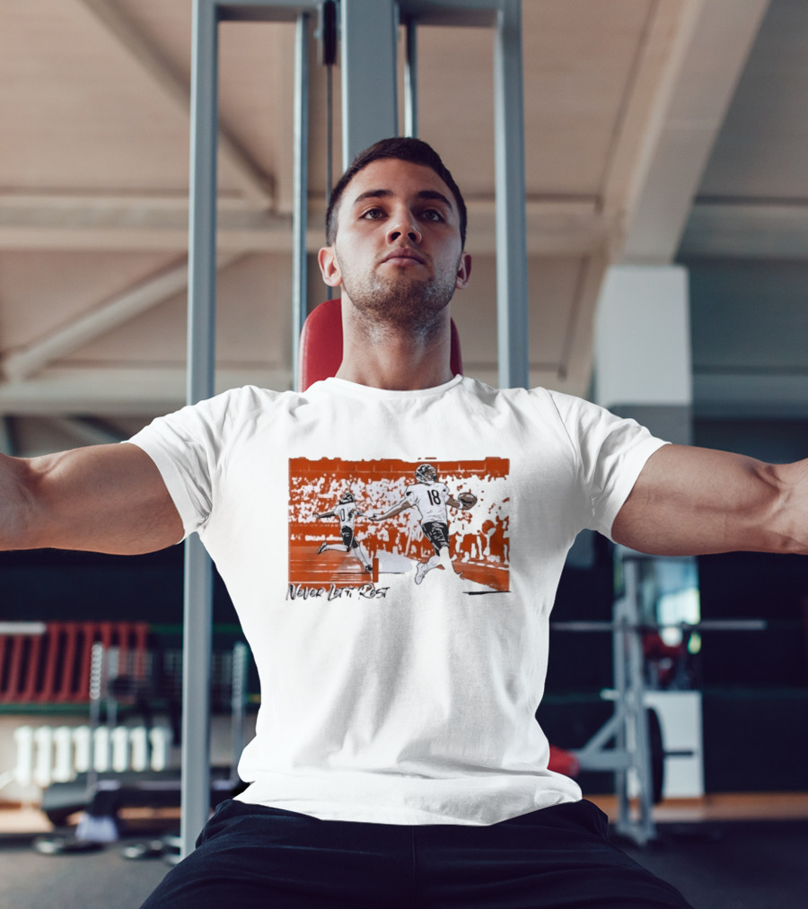 Never Let It Rest Chicago Bears Number 18 And 10 Football Scene T-Shirt