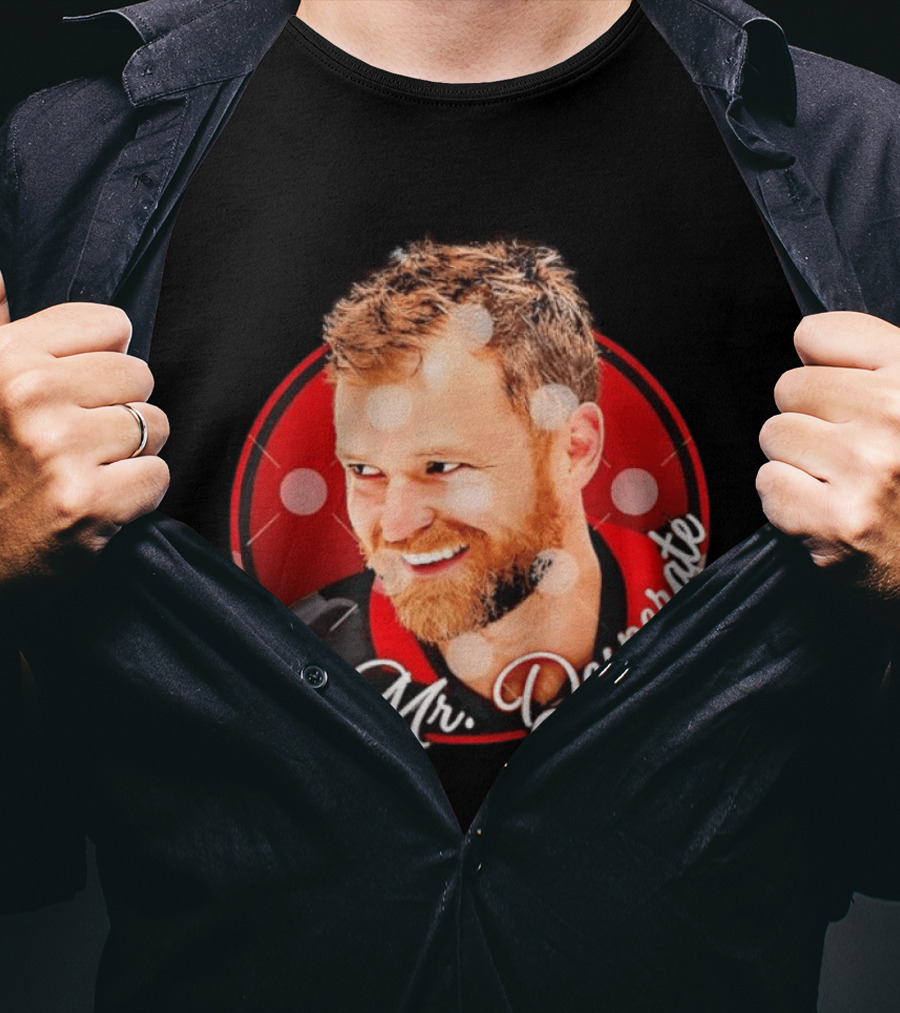 Mr Desperate Expression Hockey Player Red Circle T-Shirt