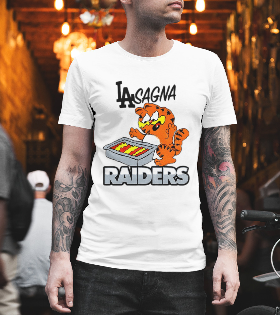 LA Lasagna Raiders Orange Cat Eating Lasagna Sports Rivalry T-Shirt