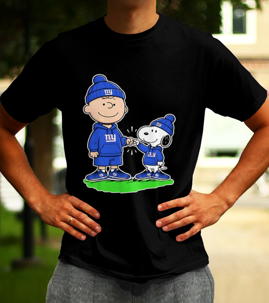 Snoopy And Charlie Brown NY Giants NFL Collaboration T-Shirt