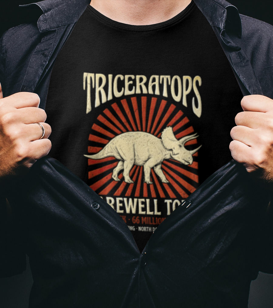Triceratops Farewell Tour Hell Creek 66 Million Years Ago Wyoming Montana North Dakota South Dakota Sunburst T-Shirt