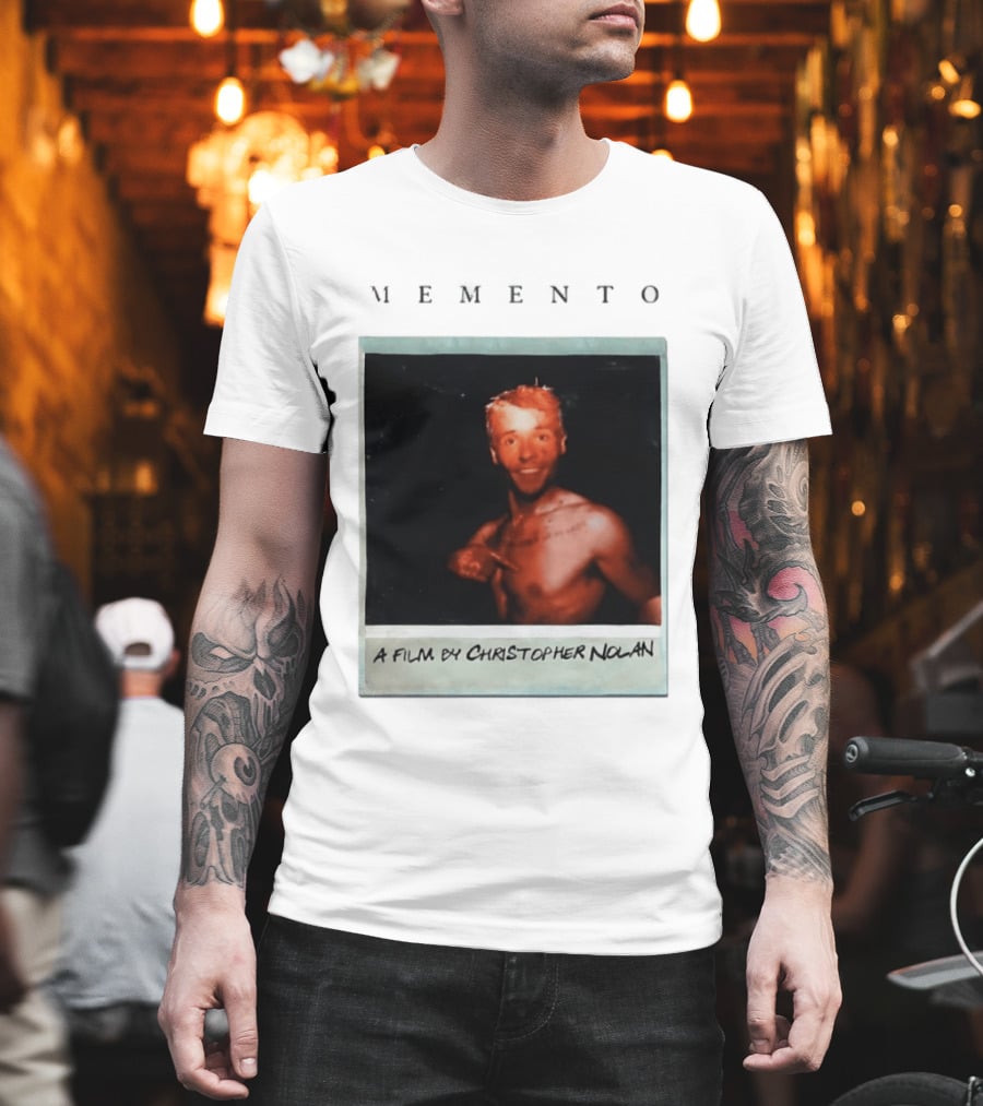 Memento A Film By Christopher Nolan Guy Pearce Polaroid Image T-Shirt