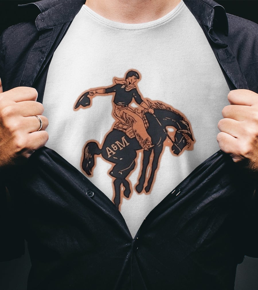 Texas A&M Aggies College Station Vintage Cowboy Riding A&M Horse T-Shirt