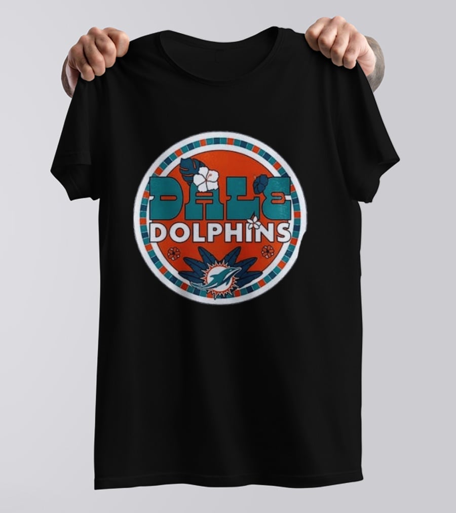 Miami Dolphins Dale Dolphins Los Delfines De Miami Defiende Nuestra Casa Hispanic Heritage T-Shirt