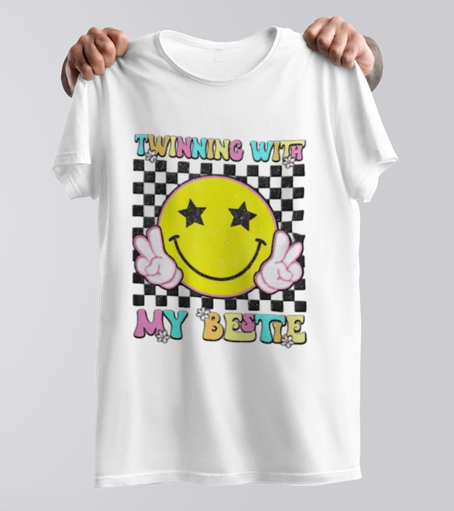 Twinning With My Bestie Yellow Smiley Face Checkered Star Eyes Peace Signs T-Shirt