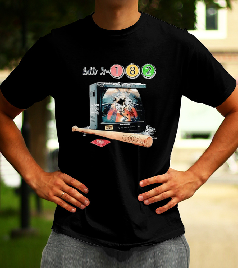 Blink 182 Rock Show Mark Hoppus Tom DeLonge Travis Barker TV Baseball Bat Iconic Display T-Shirt
