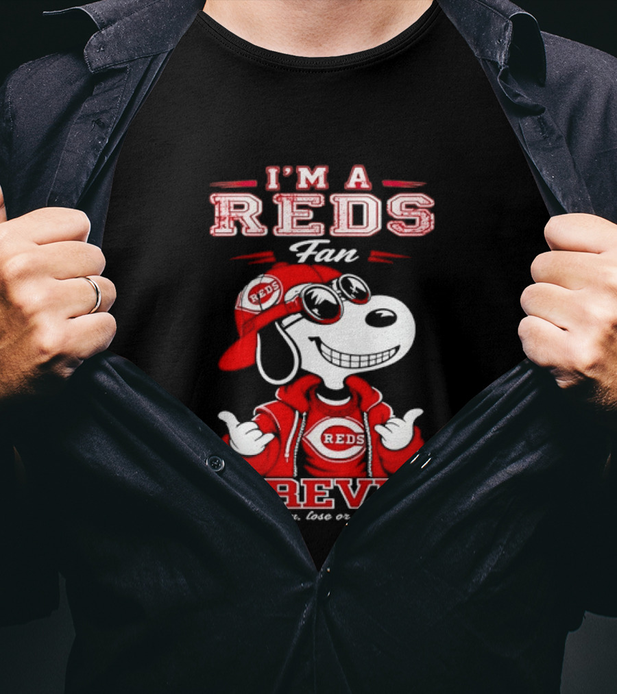 I'm A Reds Fan Forever With Snoopy Win Lose Or Tie T-Shirt