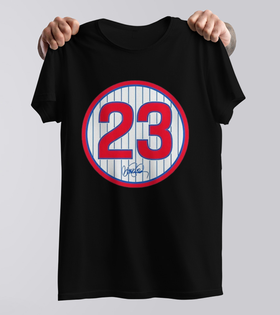 Chicago Cubs Ryne Sandberg Number 23 Signature Circle T-Shirt