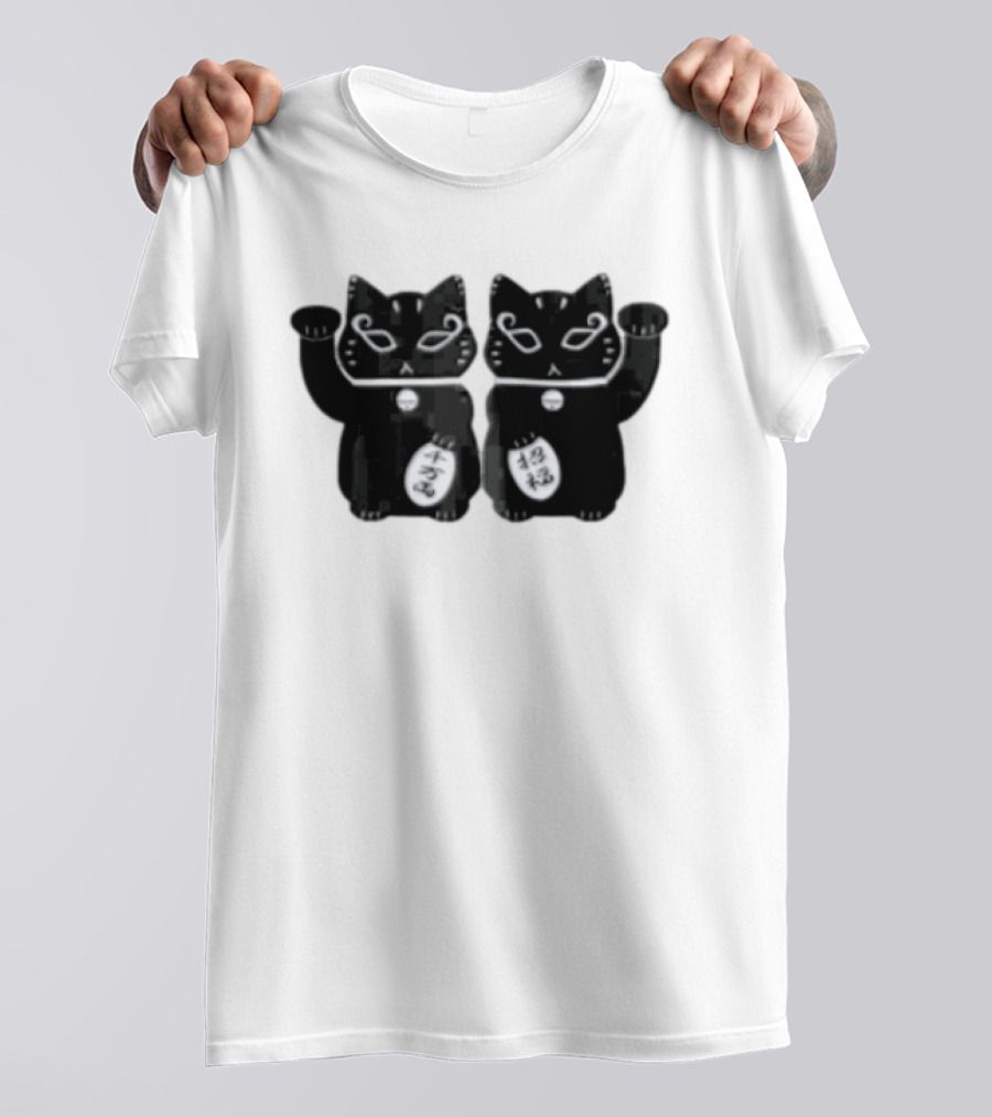 Maneki Neko Lucky Black Cat With Coin T-Shirt