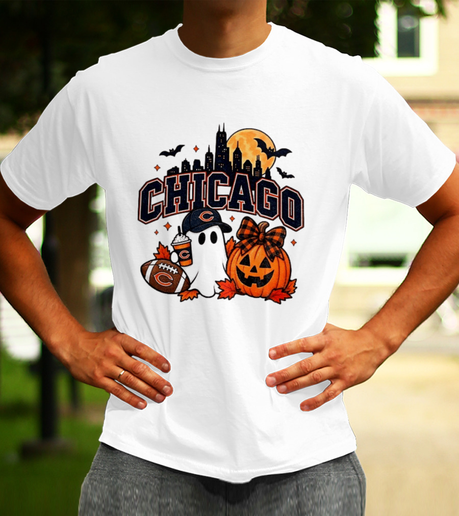 Chicago Bears Halloween Ghost Pumpkin Football Skyline Moon T-Shirt